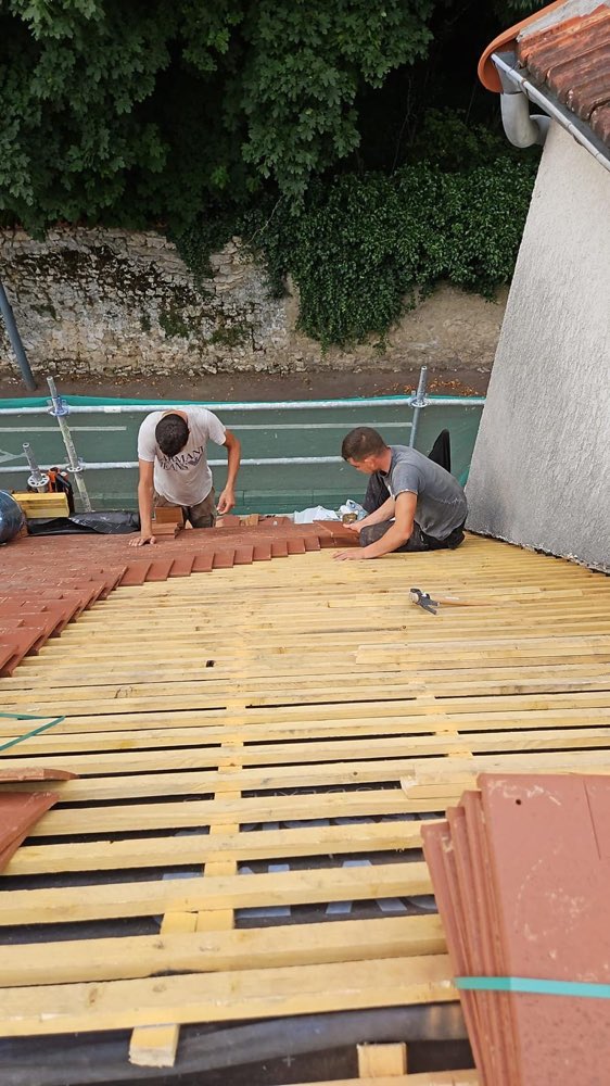 Pose des tuiles sur volige — Val-de-Marne (94)